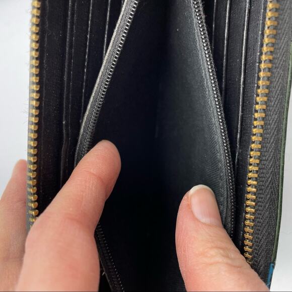 Fossil Green & Blue Patchwork Leather Full Zip Wallet - Picture 6 of 8